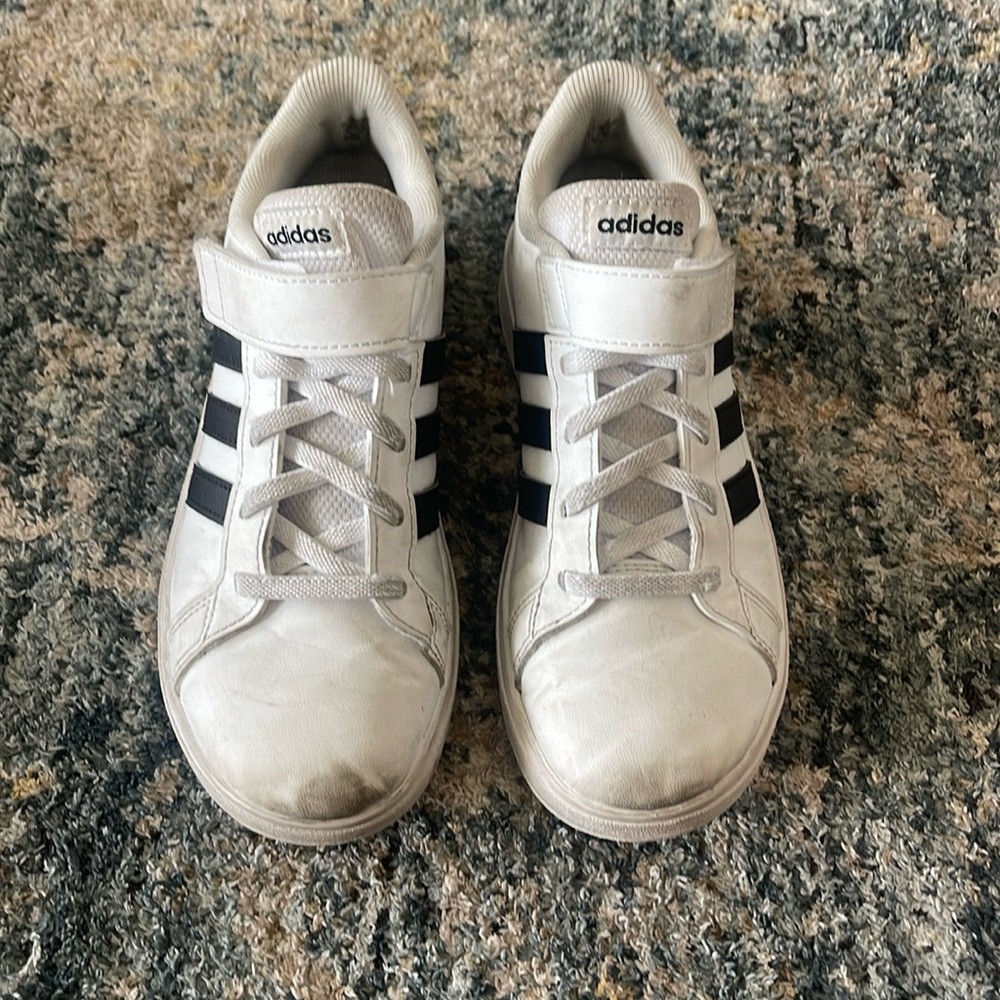 ADIDAS Kids Grand Court 2.0 Sneaker White + Black‎ Size 2
